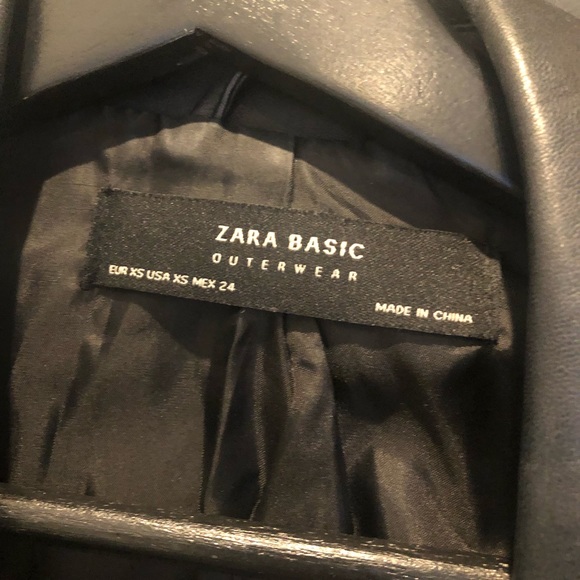 ( SOLD) 🙈zara leather jacket - Picture 2 of 4